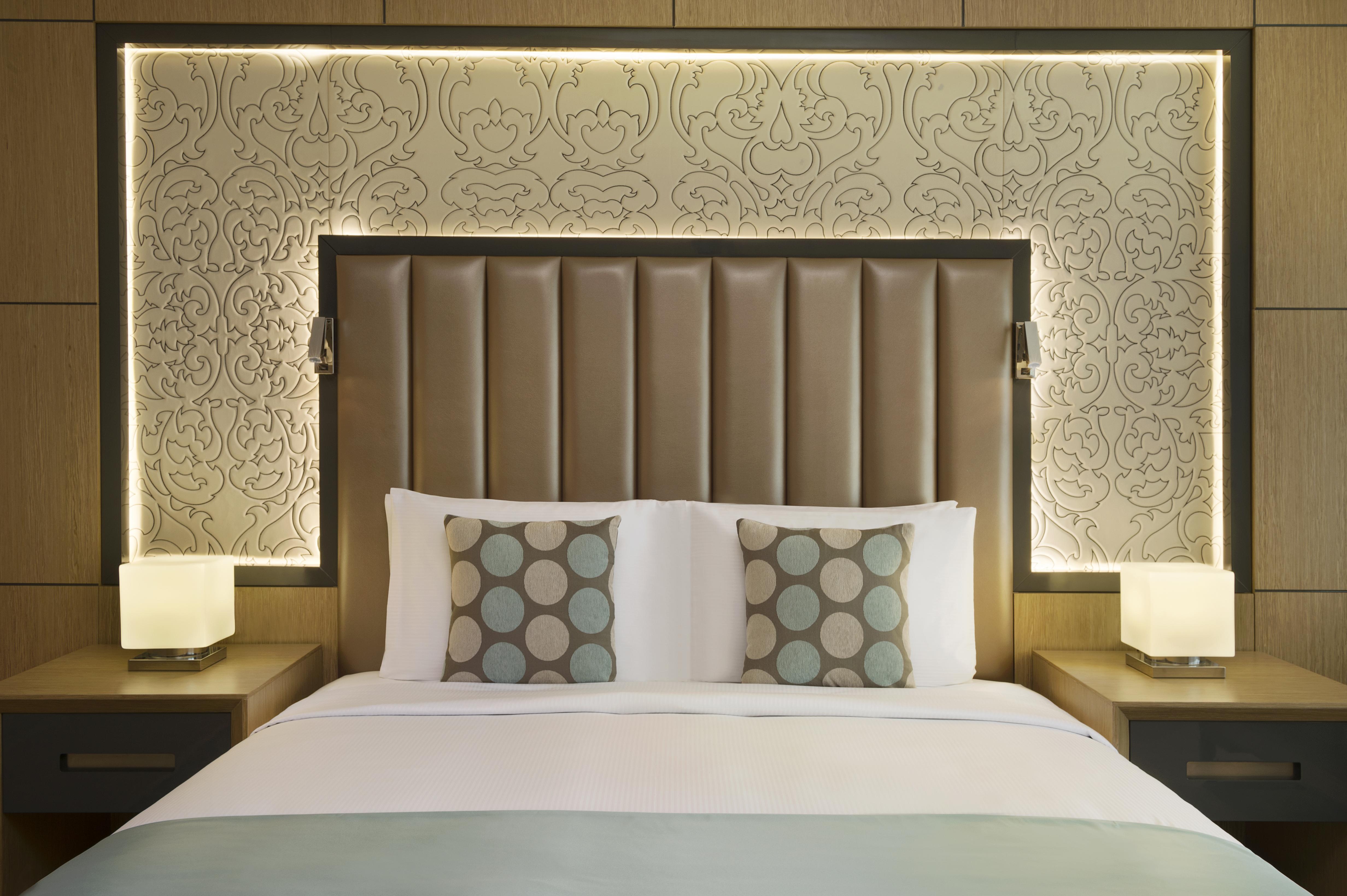 多哈西湾温德姆酒店 外观 照片 A bedroom at the hotel