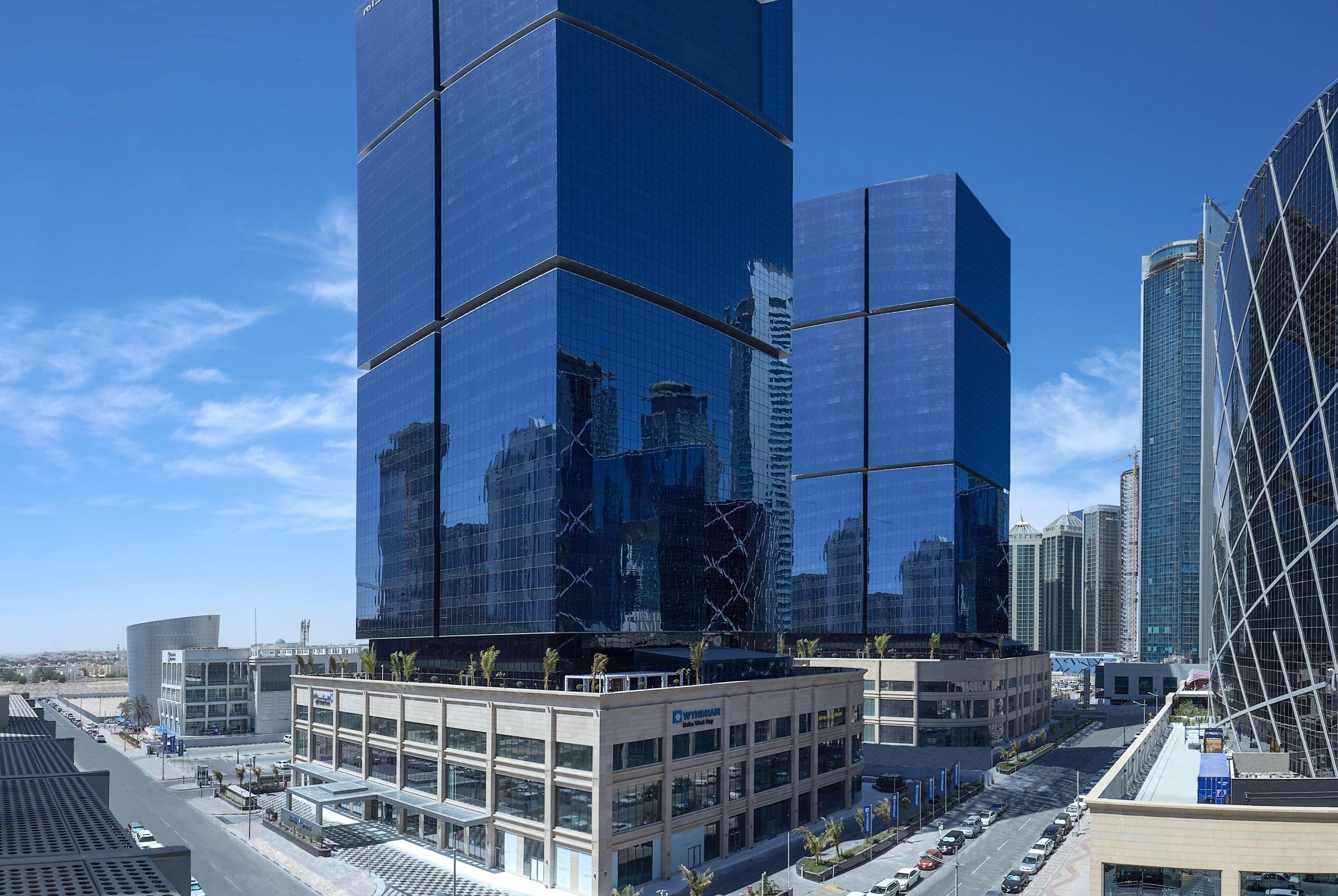 多哈西湾温德姆酒店 外观 照片 The complex in 2018