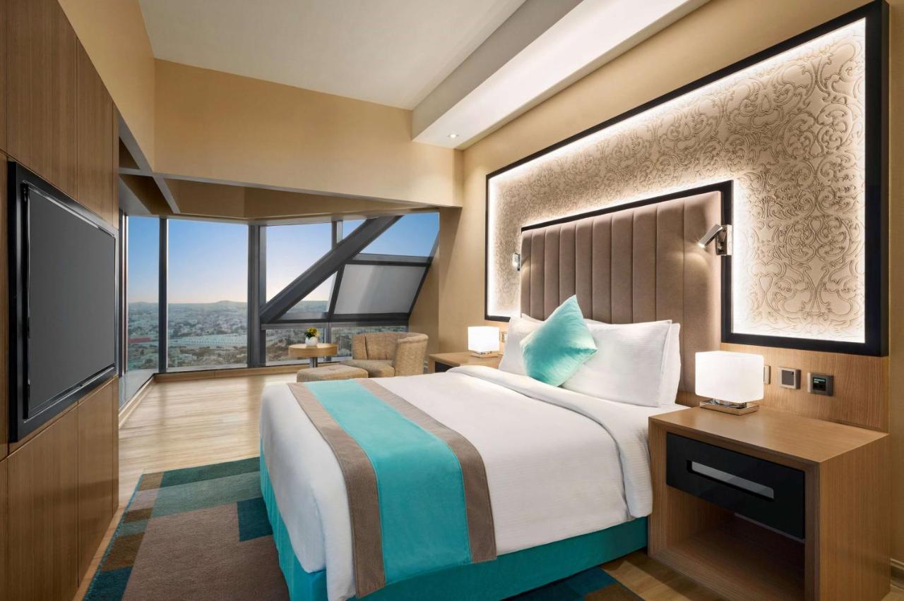 多哈西湾温德姆酒店 外观 照片 Deluxe Suite