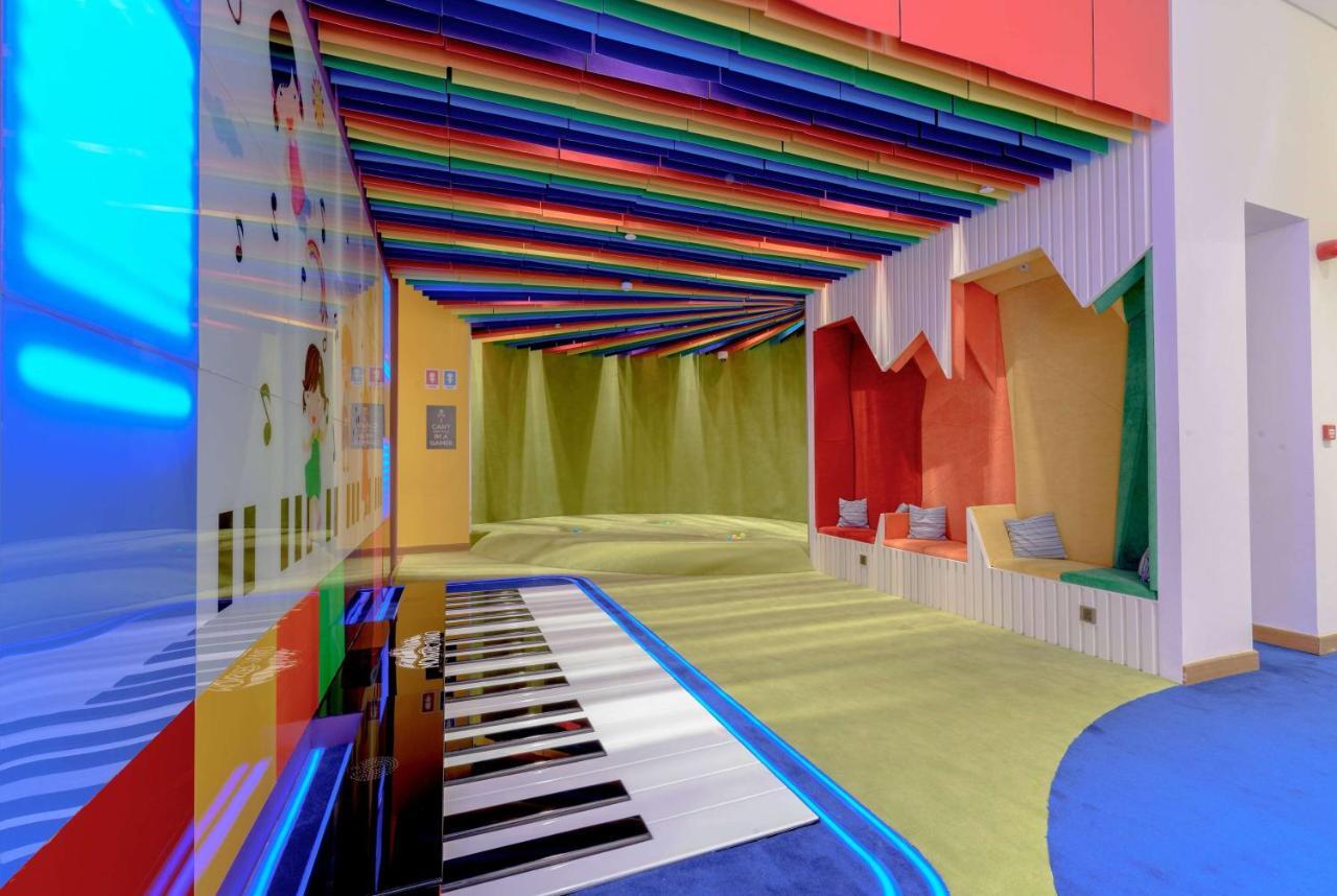 多哈西湾温德姆酒店 外观 照片 The interior of the Children's Museum of Oak Ridge