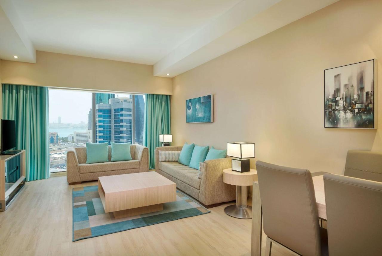 多哈西湾温德姆酒店 外观 照片 Living room
